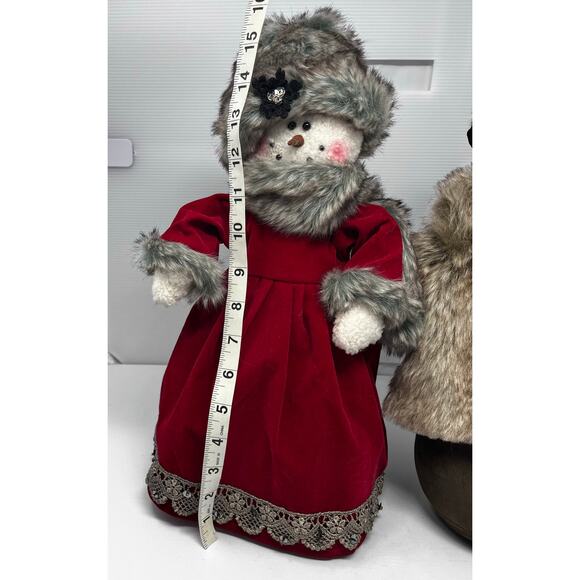 No brand Plush Weighted Snow Couple 14 inches tall Pre-Owned in good condition - Picture 2 of 3